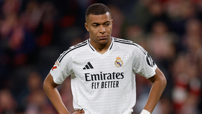 Ancelotti: «Mbappé está triste e dececionado. Não está no seu melhor nível, mas há que dar-lhe tempo»