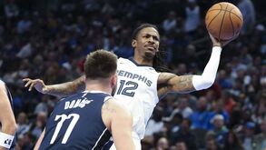 Estrela da NBA revela que decidiu parar de fazer afundanços: «Podem continuar a assobiar»