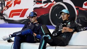 Russell acusa Verstappen de bullying e pede que se 