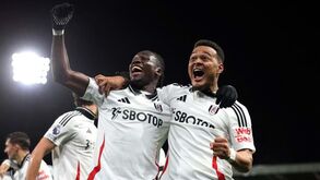 Fulham de Marco Silva vence e sobe a sexto em Inglaterra