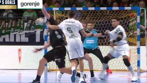 Golo de Kiko Costa entre os melhores da jornada da Champions