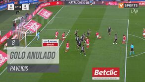 Pavlidis marcou mas golo foi anulado por fora de jogo