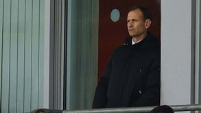 Diretor desportivo do Manchester United deixa o clube depois da derrota com o Nottingham