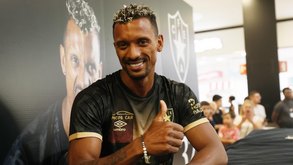 E. Amadora e o anúncio de Nani: «Uma figura exemplar que sempre elevou, pelo mundo fora, as cores do nosso país»
