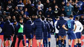Curva Pinto da Costa demarca-se dos incidentes e denuncia proibição de entrada de tarjas em Famalicão