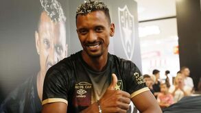 A despedida de Nani: «Um jogador não formatado e que marcou uma geração»
