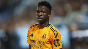 Khedira deixa conselho a Vinícius Jr: «Se quer ser como Messi ou Ronaldo tem de ser mais respeitoso»