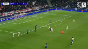 Parece que tem cola: o fantástico pormenor de João Neves no Salzburgo-PSG