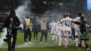 Arrasados e revoltados: o ambiente no balneário do Sporting após nova derrota e ira dos ultras
