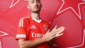 Aursnes renova até 2029: «Estou muito feliz no Benfica e gosto muito de Lisboa e de Portugal»