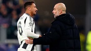 Danilo não pensa sair da Juventus: «Nunca falei disso...»