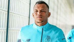 Gabriel Veron procura alternativas