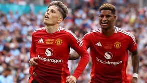 Gary Neville aplaude decisão de Amorim e avisa Rashford e Garnacho: «É preciso correr para trás»
