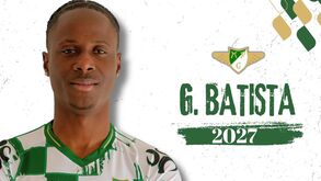 Gilberto Batista renova com o Moreirense