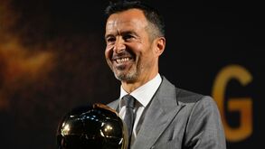 Jorge Mendes sossega adeptos do Barcelona: «Yamal vai renovar»