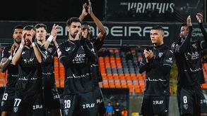 Ac. Viseu-Oliveirense, 2-1: Triunfo garante reaproximação aos lugares de subida