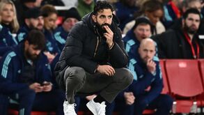 Rio Ferdinand e as ausências de Garnacho e Rashford no dérbi: «Amorim viu ou ouviu algumas coisas...» 