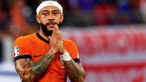 Memphis Depay só pensa em jogar: «Reforma? Tenho 30 anos...»