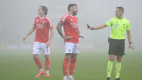 Nevoeiro voltou a ameaçar o Nacional-Benfica