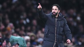 Amorim 'rei dos golos' mas longe de Mourinho: técnico do Man. United com arranque inconstante