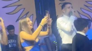 Otamendi dança e canta em festa na Argentina: as imagens da Quinceaña da filha do capitão do Benfica