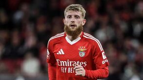 Laterais do Benfica cobiçados: Beste no radar do Leipzig e Kaboré interessa ao Galatasaray