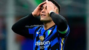 Dinheiro e três jogadores: A fórmula do Chelsea para resgatar Lautaro Martínez