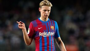 Três caminhos para De Jong: Arábia, Liverpool... ou ficar a receber menos