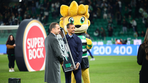 Nani homenageado em Alvalade momentos antes do Sporting-Benfica