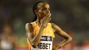 Beatrice Chebet pulveriza recorde mundial dos 5 quilómetros