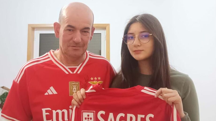 Luís Duarte deu a tática, chamou “melhor do Mundo” ao jogador e ajudou Diana a receber a tão desejada camisola