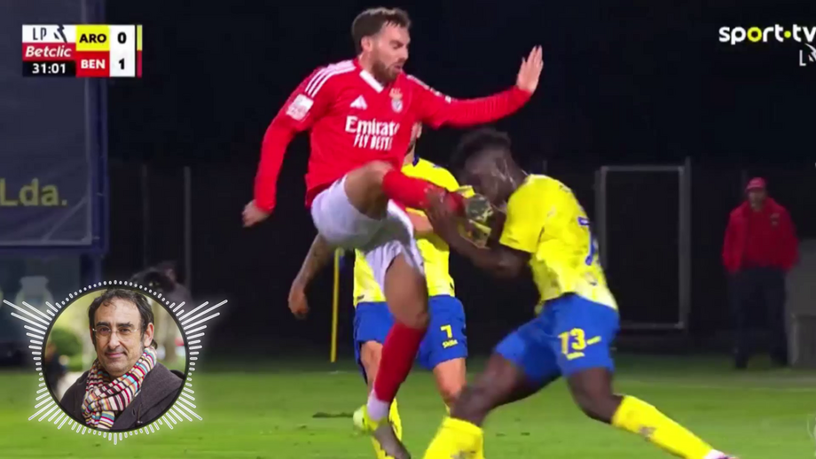 Ex-árbitro espanhol analisa casos da jornada 12