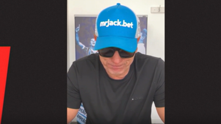 Treinador deixou mensagem em vídeo 