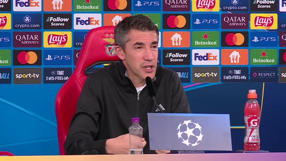 Treinador do Benfica comentou a arbitragem do jogo com o Bolonha