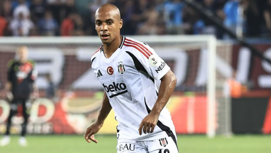 João Mário ao serviço do Besiktas