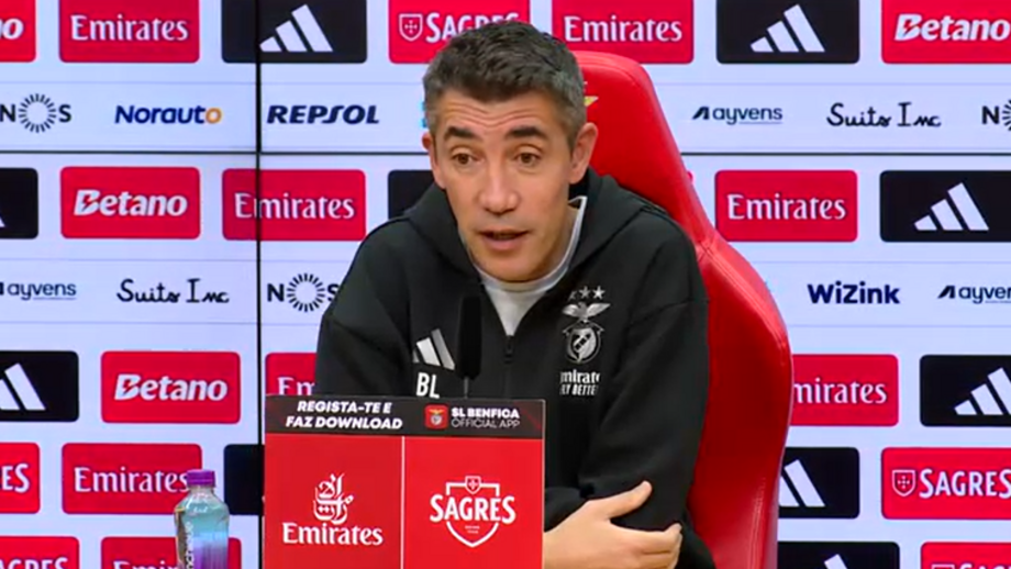 Treinador do Benfica sublinhou que tem de tratar "todos os jogadores de forma igual"