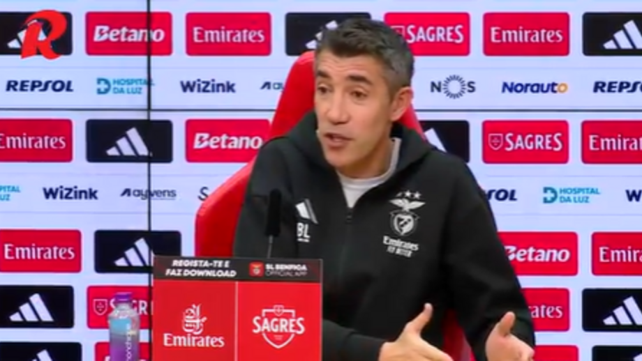 Treinador do Benfica falou num "não assunto" no grupo