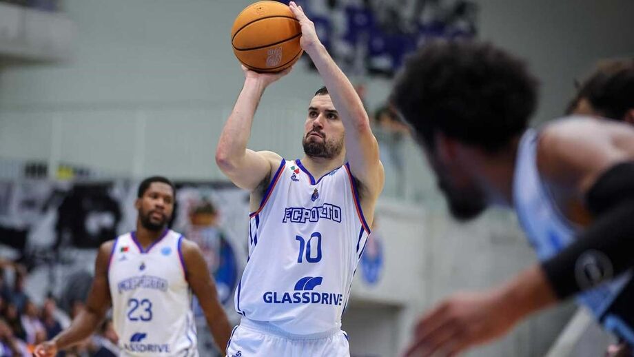Landis esteve em foco diante do PAOK, na FIBA Europe Cup, há cerca de um mês