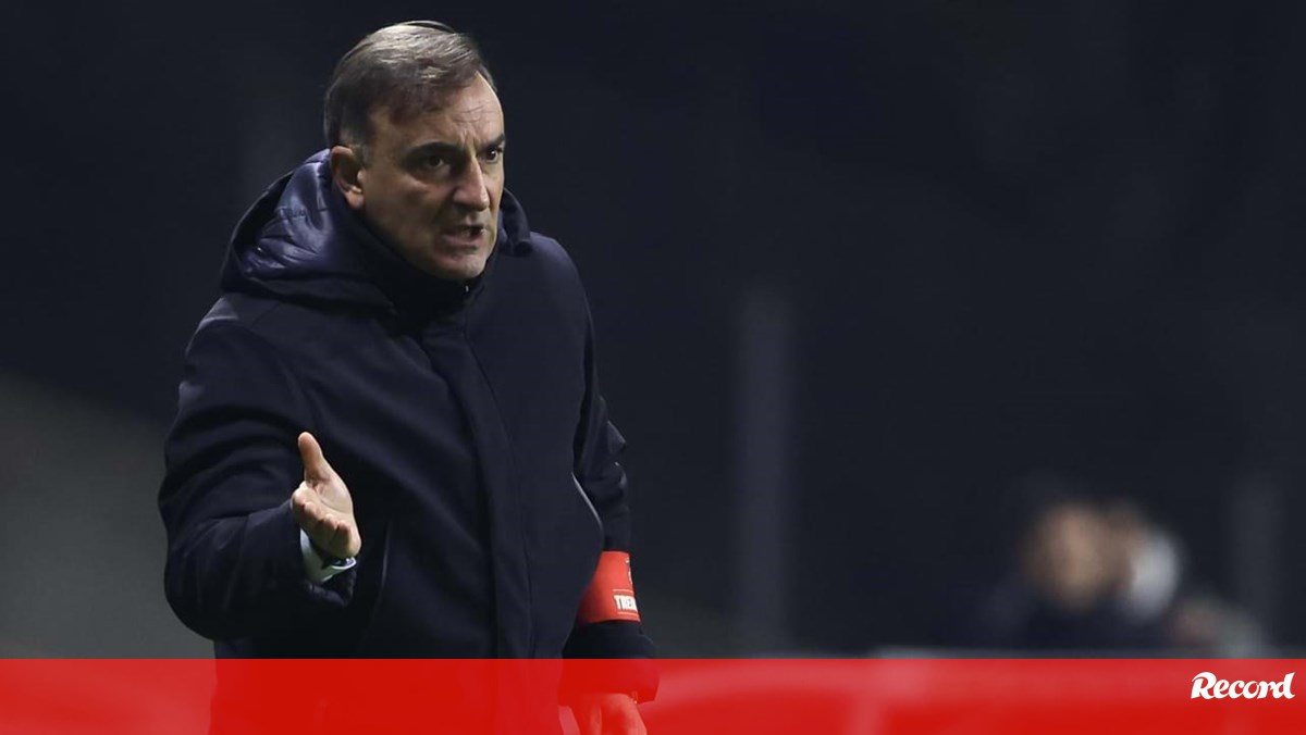 Carlos Carvalhal Expresses Fatigue After Sp. Braga’s Hard-Fought Portuguese Cup Victory