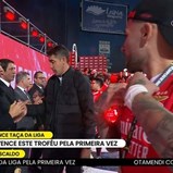 O motivo da troca de palavras entre Rui Costa e Lage na cerimónia da entrega das medalhas