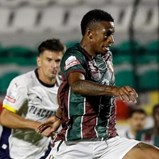 André Luiz ruma ao Rio Ave, com Amine e Fábio Ronaldo a caminho do E. Amadora