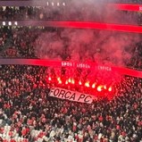 «Força PC»: a mensagem no topo do estádio da Luz durante o jogo com o Famalicão