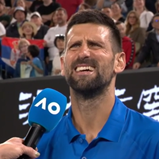 Djokovic em hilariante entrevista de campo no Open da Austrália: «Desculpa amigo, tenho mulher»