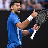 Djokovic e Alcaraz marcam encontro nos quartos de final do Open da Austrália