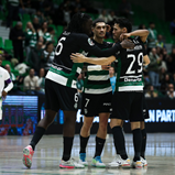 Sporting bate Leões de Porto Salvo e isola-se na liderança da Liga Placard