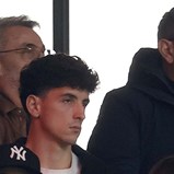 Reforço apoiou novos colegas: Manu Silva esteve no Estádio da Luz a assistir ao Benfica-Barcelona