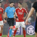 Falta de coerência prejudicou o Benfica frente ao Barcelona: a opinião de Iturralde González