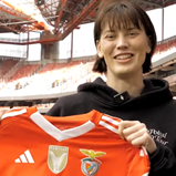 Médio norueguesa Rakel Engesvik oficializada pelo Benfica