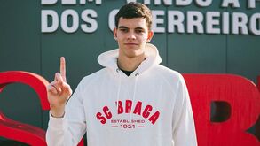 Sp. Braga renova com o guarda-redes João Carvalho