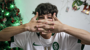 Uma história bonita: prenda de Ilya leva resposta... à Bane!